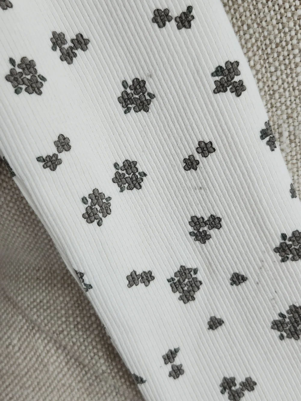 Zara Kids Cream Long-Sleeve Ribbed Top with Black Floral Print